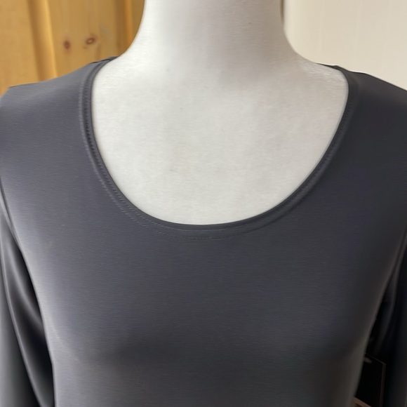 Sympli Go to Classic Tunic long sleeve. Charcoal - Picture 10 of 13